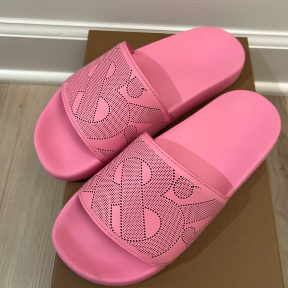 Burberry Slides - Picture 2 of 5